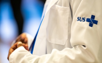 Ministério da Saúde cria sala de situação para monitorar infecções por vírus respiratórios, incluindo influenza aviária